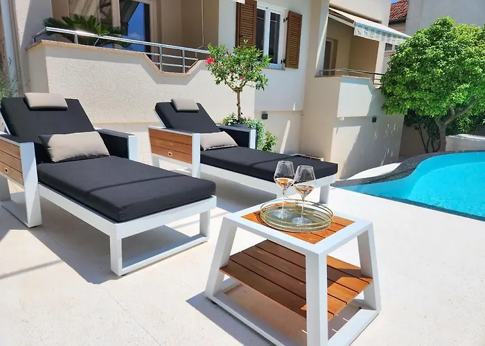 Calypso Royal Apartment