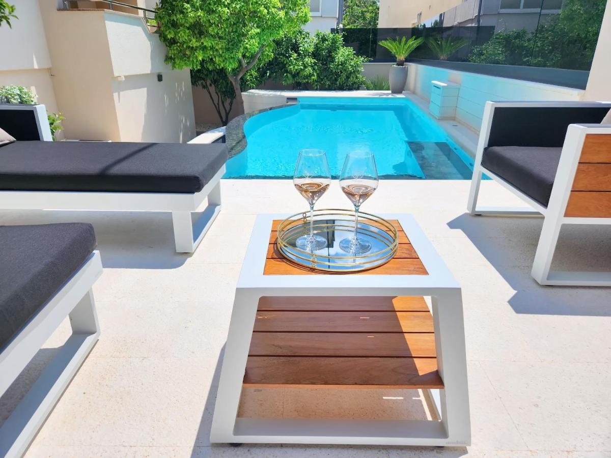 Calypso Royal Apartment *